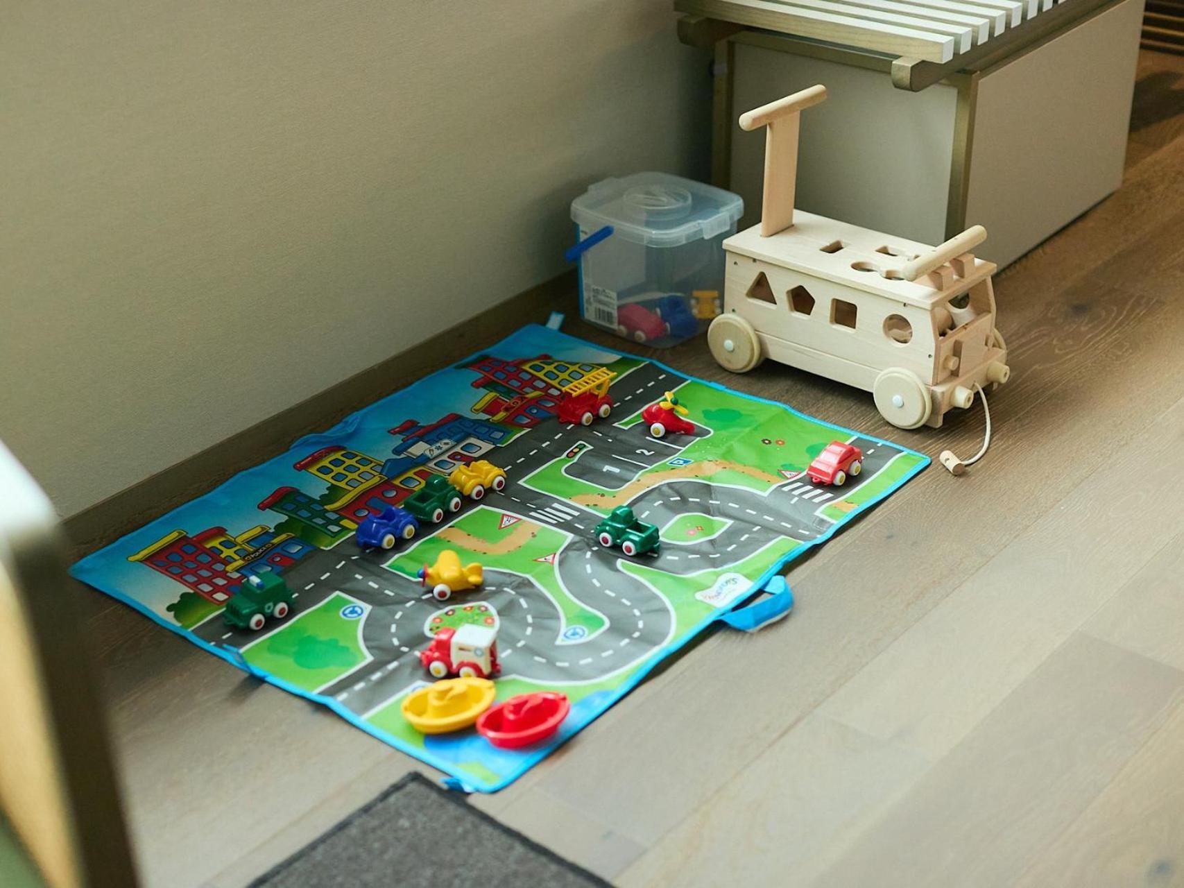 Good Nature Hotel Kyoto Room photo A toy train set